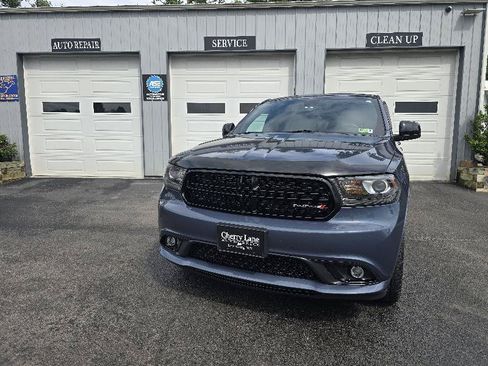 Used 2020 Dodge Durango SXT AWD/4WD image 2