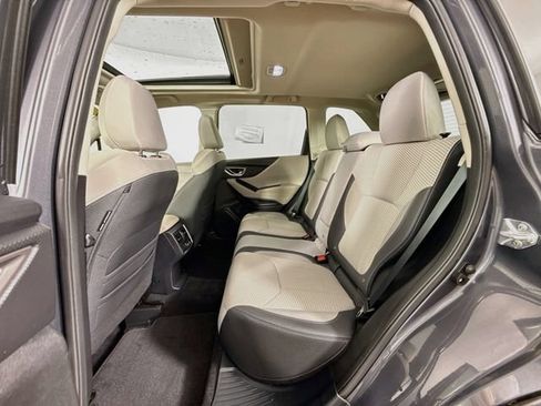 Used 2024 Subaru Forester Premium AWD/4WD image 24
