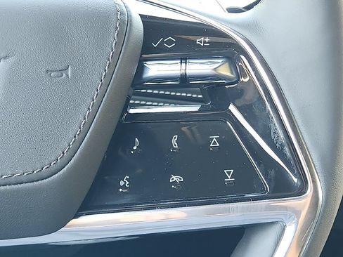 New 2026 Cadillac Escalade Platinum Sport w/ LPO, Floor Liner Package AWD/4WD image 25