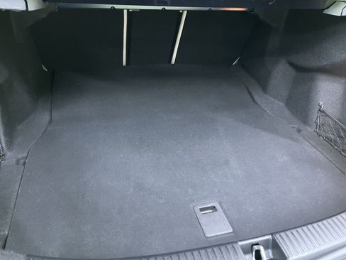 Used 2019 Mercedes-Benz C 300 4MATIC Sedan image 28