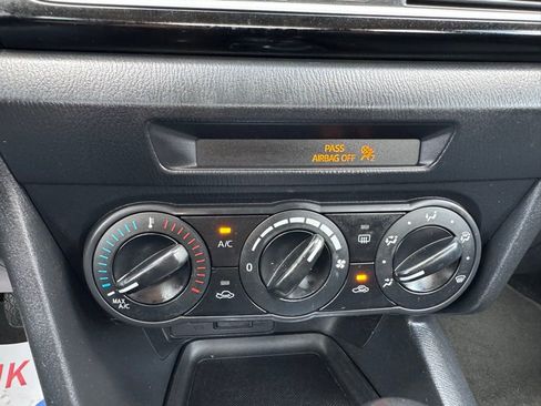 Used 2015 MAZDA MAZDA3 i Sport image 23