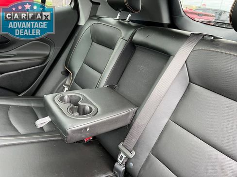 Used 2022 GMC Terrain AT4 AWD/4WD image 22