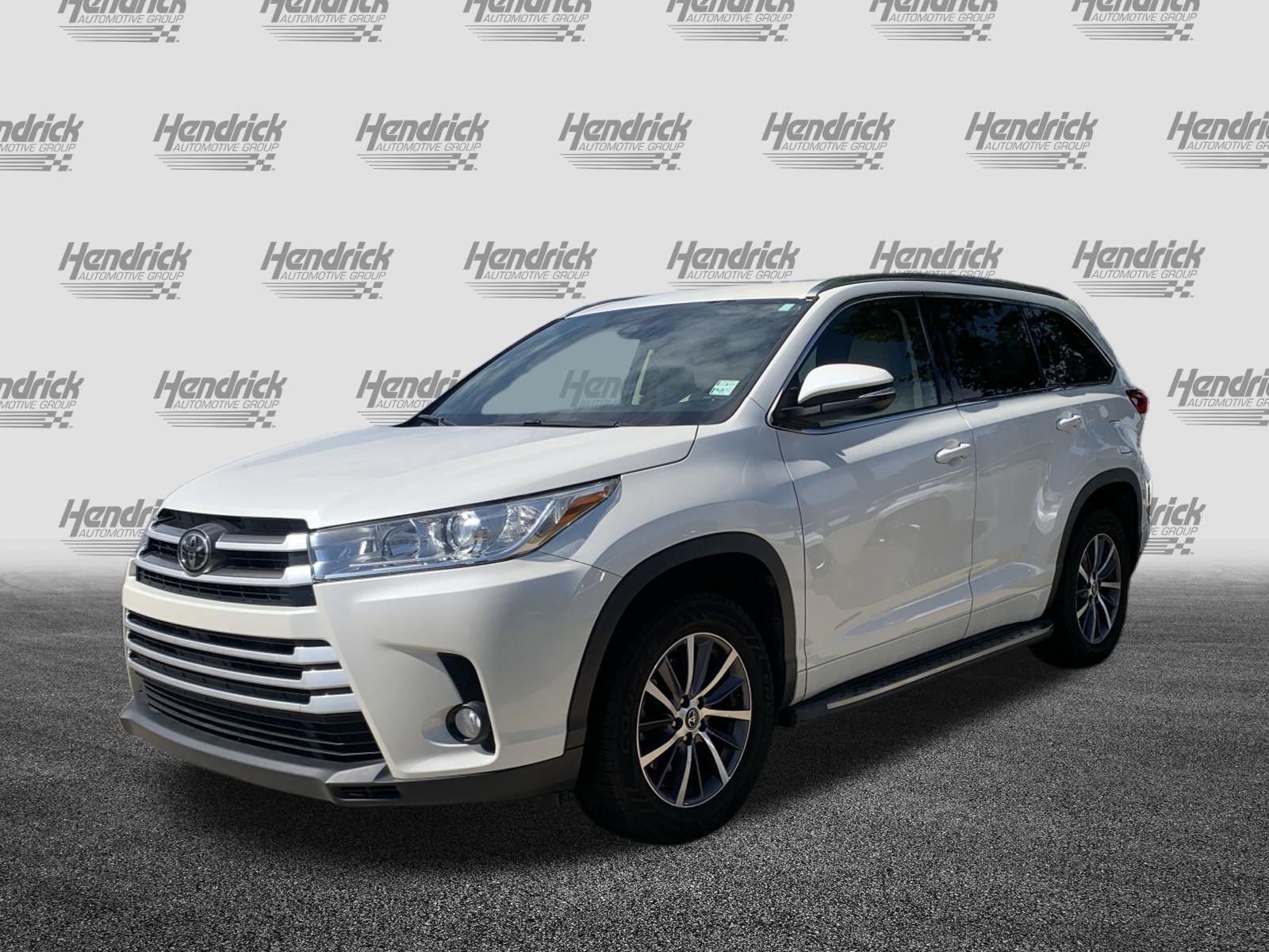 Used 2017 Toyota Highlander XLE FWD image 5