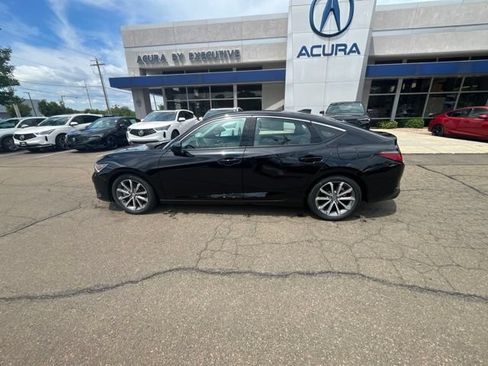 Used 2025 Acura Integra FWD image 4