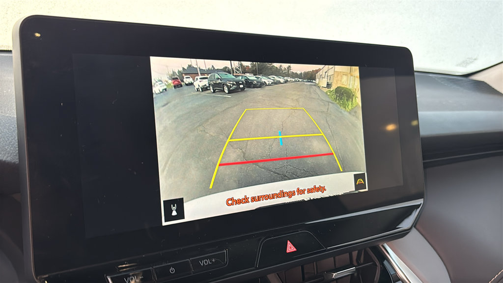 Used 2024 Toyota Venza XLE AWD/4WD image 22