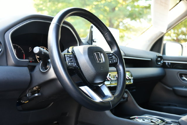 Used 2024 Honda Pilot Touring image 14