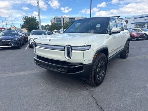 Used 2025 Rivian R1S Adventure AWD/4WD image 8
