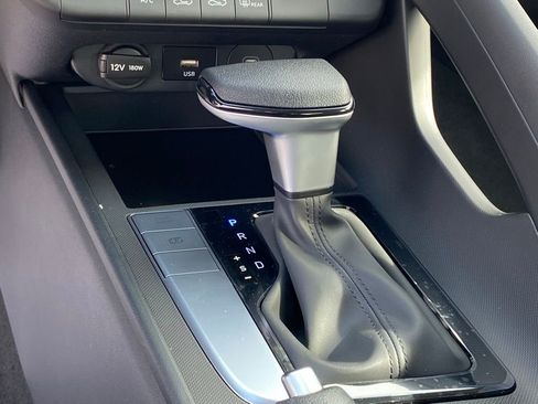 New 2026 Hyundai Elantra SE FWD image 18