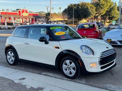 Used 2015 MINI Cooper 2-Door Hardtop FWD image 2