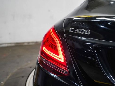 Used 2019 Mercedes-Benz C 300 Sedan image 11