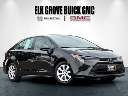 Used 2024 Toyota Corolla LE FWD image 2