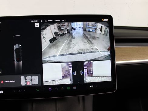 Used 2021 Tesla Model Y Long Range image 11