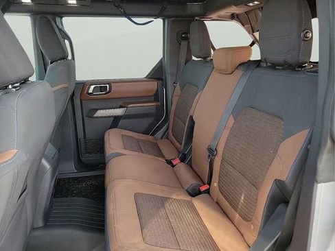 Used 2022 Ford Bronco Outer Banks AWD/4WD image 15