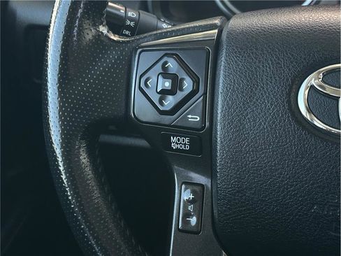 Used 2018 Toyota 4Runner TRD Off-Road Premium image 22