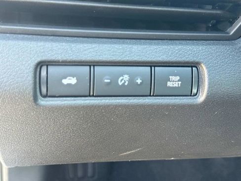 Used 2025 Nissan Altima 2.5 SV image 27