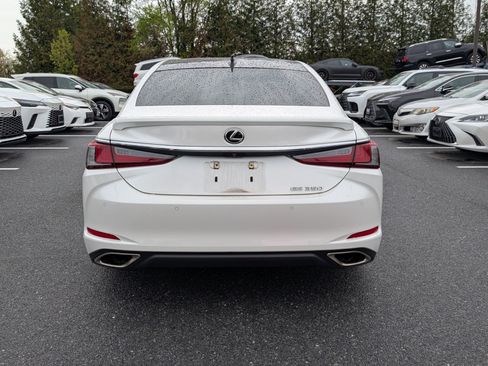 Used 2022 Lexus ES 350 Luxury w/ Accessory Package image 4