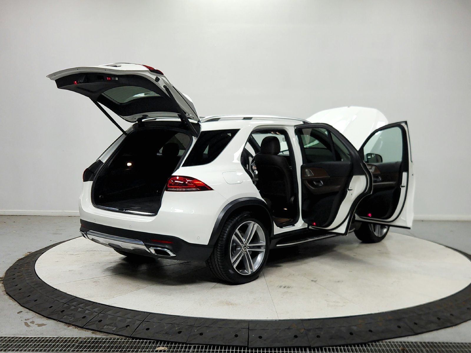 Used 2022 Mercedes-Benz GLE 350 image 16