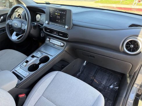 Used 2023 Hyundai Kona SE image 41
