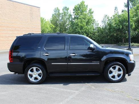 Used 2010 Chevrolet Tahoe LTZ AWD/4WD image 5