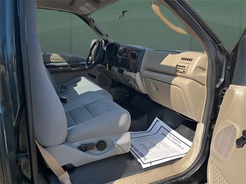 Used 2004 Ford F450 XL image 12