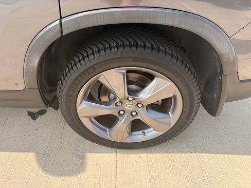 Certified 2019 Honda Passport Touring image 34