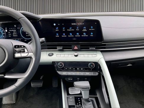 New 2026 Hyundai Elantra Limited image 8