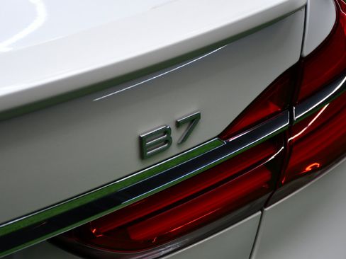 Used 2018 BMW ALPINA B7 xDrive image 14