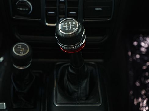 Used 2021 Jeep Wrangler Unlimited Sport w/ Dual Top Group image 20