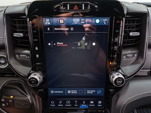 Used 2024 RAM 2500 Limited image 24