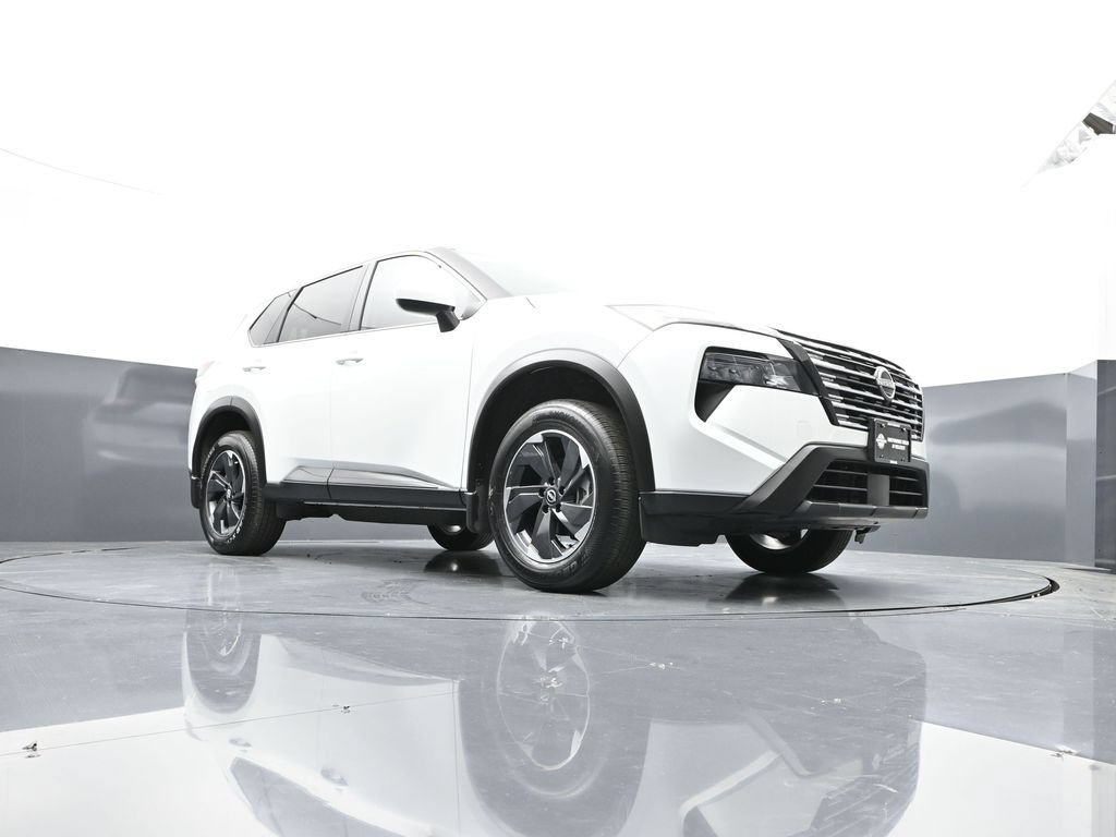 Certified 2026 Nissan Rogue SV AWD/4WD image 49