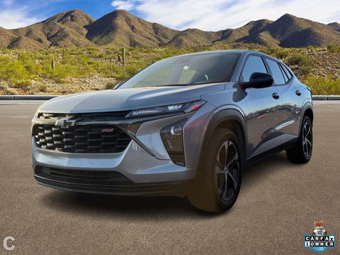 Certified 2024 Chevrolet Trax RS w/ Driver Confidence Package image 2