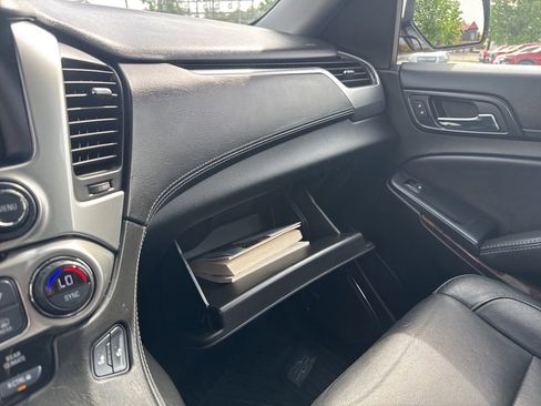 Used 2018 Chevrolet Suburban LT AWD/4WD image 42