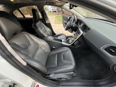 Used 2015 Volvo S60 T5 Premier Plus image 19