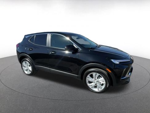 Used 2025 Buick Encore GX Preferred image 2
