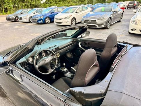 Used 2003 Toyota MR2 image 30