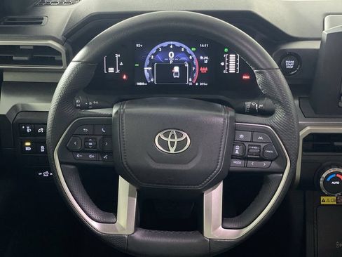 Used 2024 Toyota Tacoma SR5 w/ SR5 Upgrade Package AWD/4WD image 16