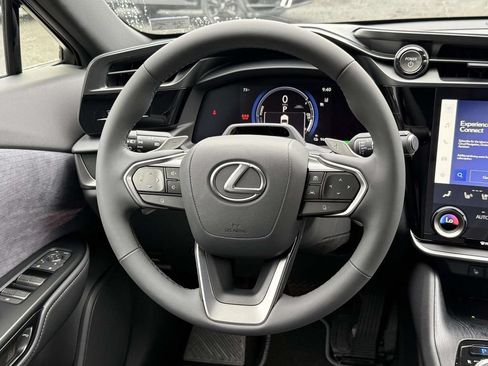 Used 2026 Lexus RZ 450e AWD w/ Accessory Package (2T) image 9