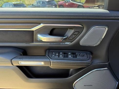 Used 2025 RAM 1500 Laramie AWD/4WD image 14