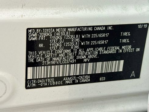 Used 2020 Toyota RAV4 LE FWD image 38