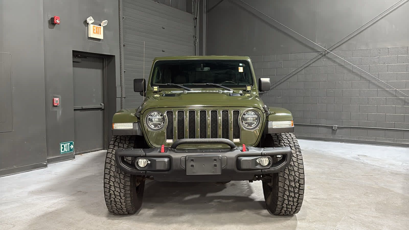 Used 2021 Jeep Wrangler Unlimited Rubicon AWD/4WD image 2