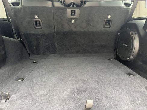 Used 2020 Jeep Wrangler Unlimited Sahara AWD/4WD image 23