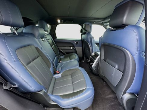 Used 2022 Land Rover Range Rover Sport HST image 19