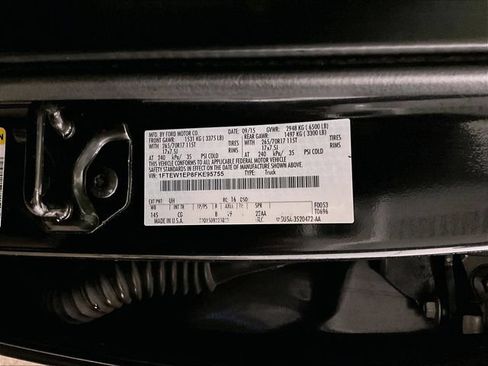 Used 2015 Ford F150 XL w/ Equipment Group 101A Mid AWD/4WD image 34