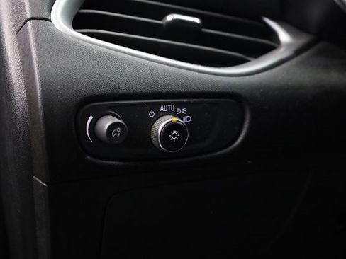 Used 2020 Chevrolet Malibu LS image 11