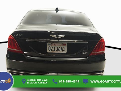 Used 2017 Genesis G90 3.3T Premium RWD image 12