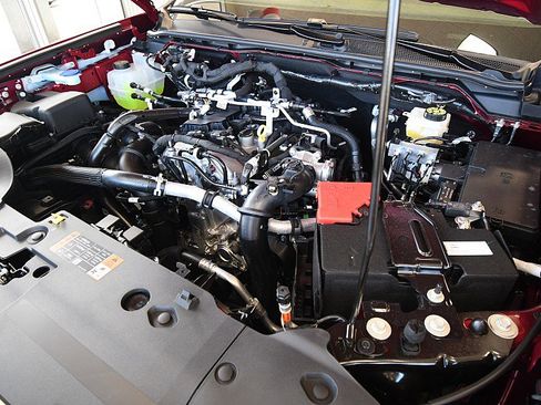 New 2025 Ford Ranger XLT w/ Chrome Accent Package image 18