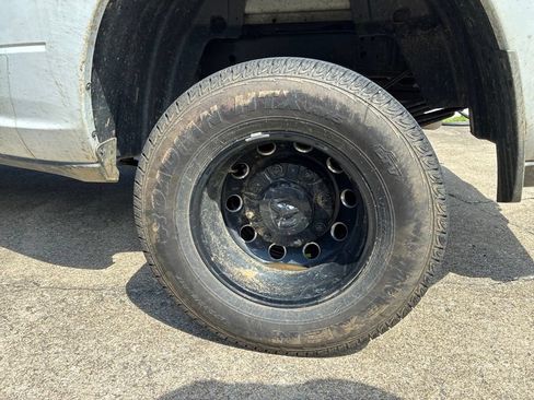 Used 2025 RAM 3500 Laramie AWD/4WD image 8