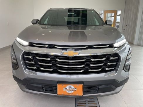 Used 2025 Chevrolet Equinox LT AWD/4WD image 8
