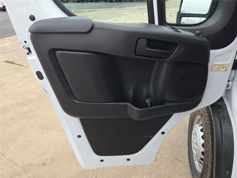 New 2026 RAM ProMaster 2500 image 18