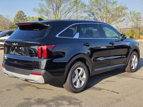 New 2026 Kia Sorento LX FWD image 7
